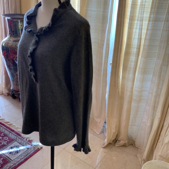 Macys Charter Club Gray Cashmere Sweater - Picture 3 of 3